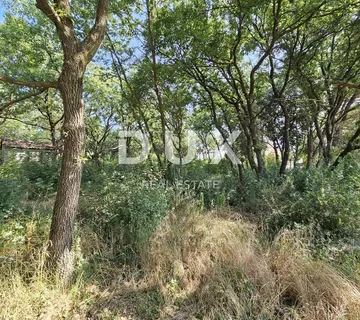 ISTRA, VALBANDON - Građevinsko zemljište idealno za obiteljsku kuću/vile/vilu/kuću za odmor/manju zgradu - cover