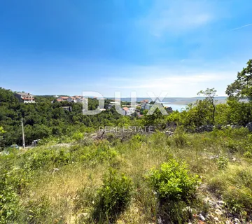 CRIKVENICA, JADRANOVO - HITNA PRODAJA teren 200m od mora s panoramskim pogledom - cover