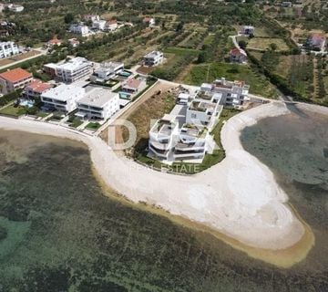 ZADAR, SUKOŠAN - Luksuzna lokacija za gradnju stanova ili vila u Sukošanu drugi red do mora! - cover