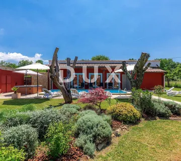 ISTRA, BUJE - Prostrana kuća s bazenom - cover