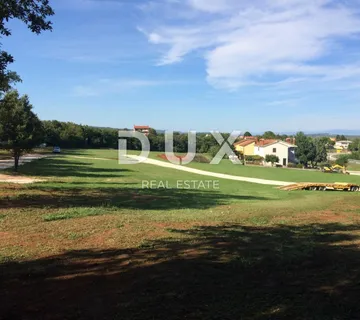 ISTRA, BARBAN - Prostrano uređeno građevinsko zemljište s pripadajučom šumom - cover