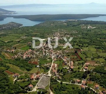 ISTRA, MARČANA - Prostrano zemljište poljoprivredne namjene - cover