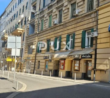 RIJEKA, CENTAR - Poslovni prostor 15m2 na frekventnoj lokaciji  - cover