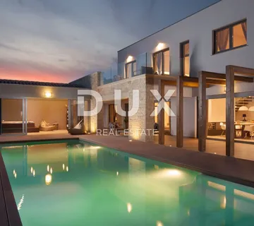 ISTRA, RABAC - Dizajnerska vila s bazenom  - cover