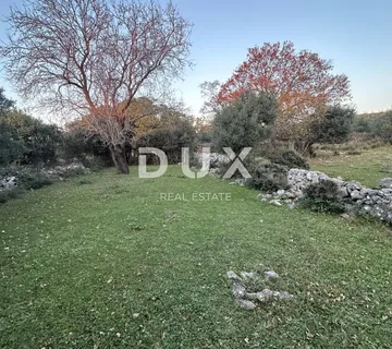 ZADAR, DEBELJAK - Građevinsko zemljište (742m²) u mirnom naselju - cover