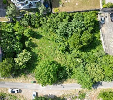 RIJEKA, SRDOČI- građevinsko zemljište 1500m2 za stambenu zgradu–stanove/ apartmane/ obiteljsku kuću/ villu - cover