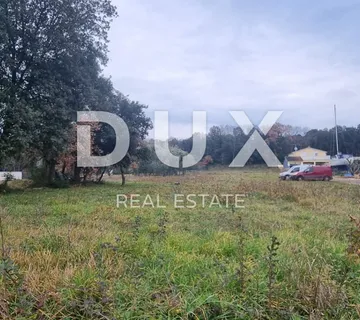 ISTRA, PULA Prostrano zemljište na 500m od mora!  - cover