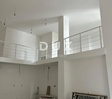 ISTRA, PULA - Veličanstveni penthouse u centru grada s liftom! - cover