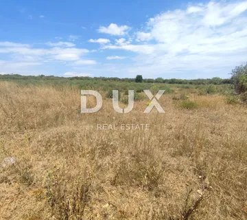 ISTRA, PULA - Zemljište 5 837 m2 od kojeg je 1 000 m2 građevinskog!  - cover