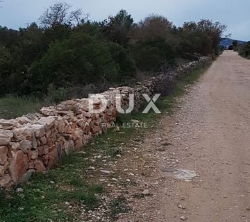HVAR, STARI GRAD - ZEMLJIŠTE BLIZU MORA!!! 5.729 m2 - cover