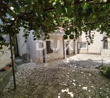 ISTRA, MARČANA - Kuća na odličnoj lokaciji! - cover