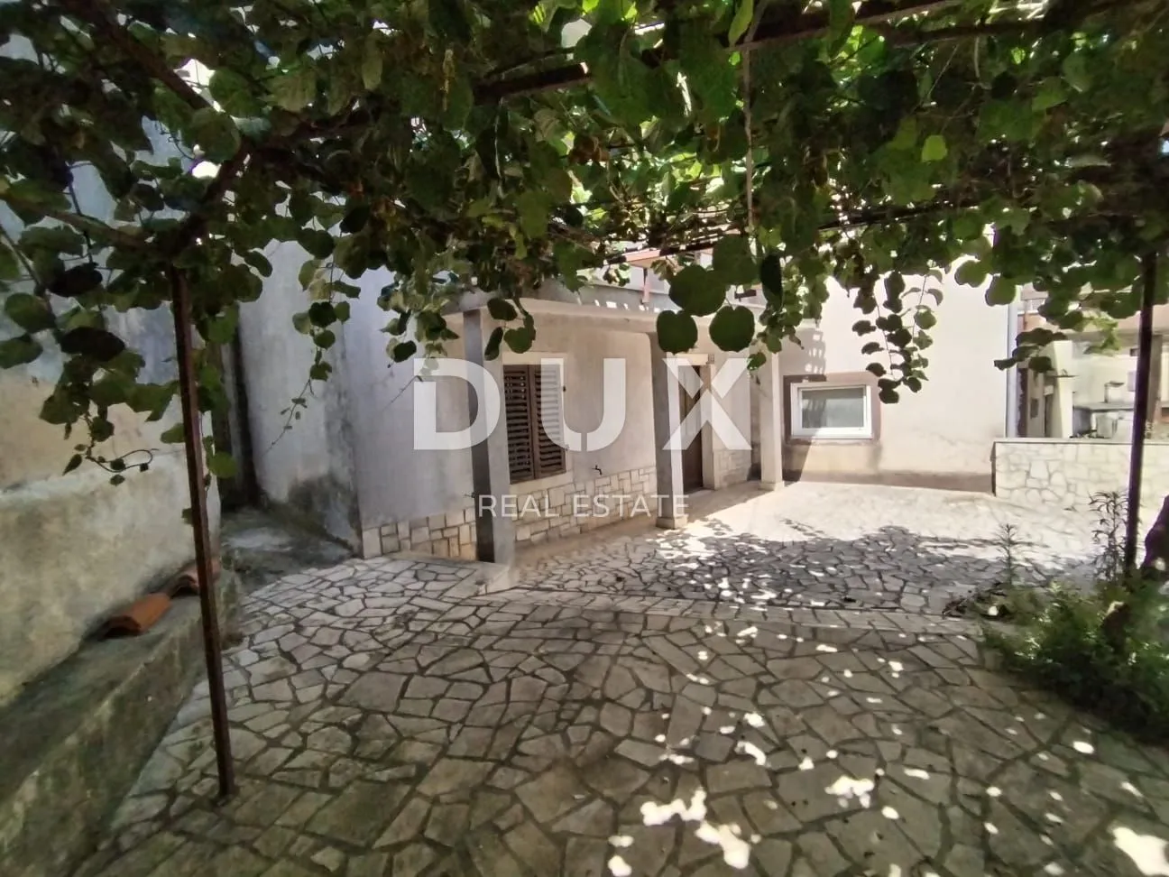 ISTRA, MARČANA - Kuća na odličnoj lokaciji! - cover