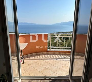 RIJEKA, KASTAV - stan 2S+DB s panoramskim pogledom na more + 2 parkirna mjesta! PRILIKA! - cover