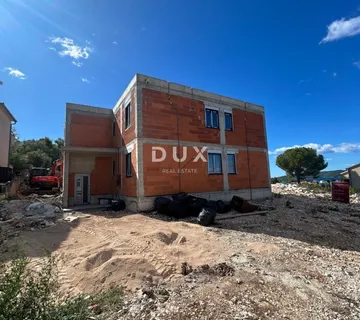 ŠIBENIK, BRODARICA – Stan u blizini plaže, s predivnim pogledom na more - cover