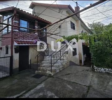 Viškovo, Marčelji – Dvoetažna kuća s dva odvojena stana, malim vrtom i garažom, spremna za useljenje! - cover