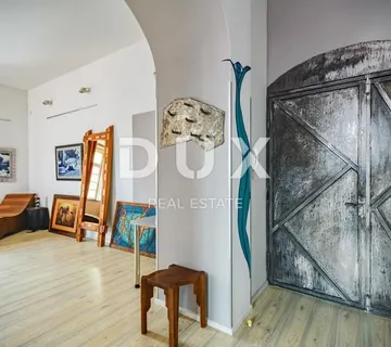 ZADAR, POLUOTOK - Stan s umjetničkim potpisom u centru - cover