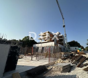 PETRČANE - Luksuzni trosoban penthouse - Pogled na more!! - cover