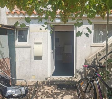 OTOK KRK, PUNAT - Poslovni prostor u starogradskoj jezgri - cover