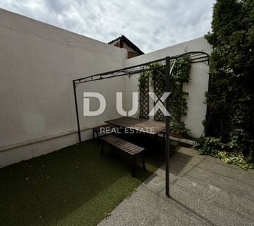 ZAGREB, VOLTINO - poslovna zgrada 266 m² NKP, 4 etaže, 4 parkirna mjesta! - cover