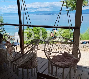 OTOK KRK, MALINSKA – uređeni beach bar s terasom i pogledom na more! ODLIČNA PRILIKA!!! - cover