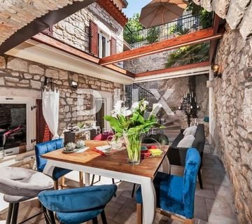 ISTRA ROVINJ Luksuzna vila u starom gradu - cover