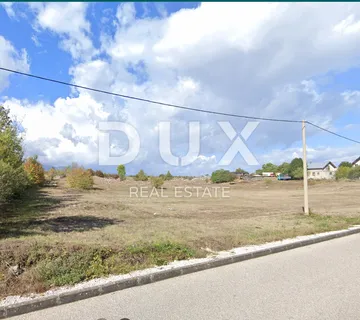 LOVINAC, LIKA - Veliko zemljište uz glavnu prometnicu - cover