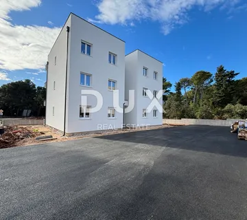 ZADAR, PAKOŠTANE - Moderan stan u novogradnji s vrtom S2 - cover