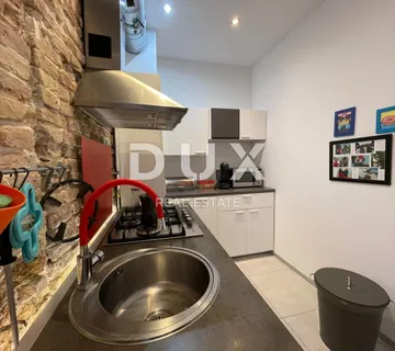 ISTRA, PULA- Stan sa konobom u centru grada! Rijetkost na tržištu! - cover