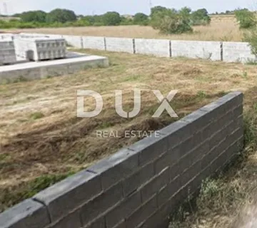 ISTRA, JADREŠKI - Ravna i uređena poljoprivredna parcela pravilnog oblika, 470 m² - cover