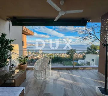 OPATIJA, CENTAR - udoban stan s bazenom, terasom i izvrsnim pogledom na more - cover