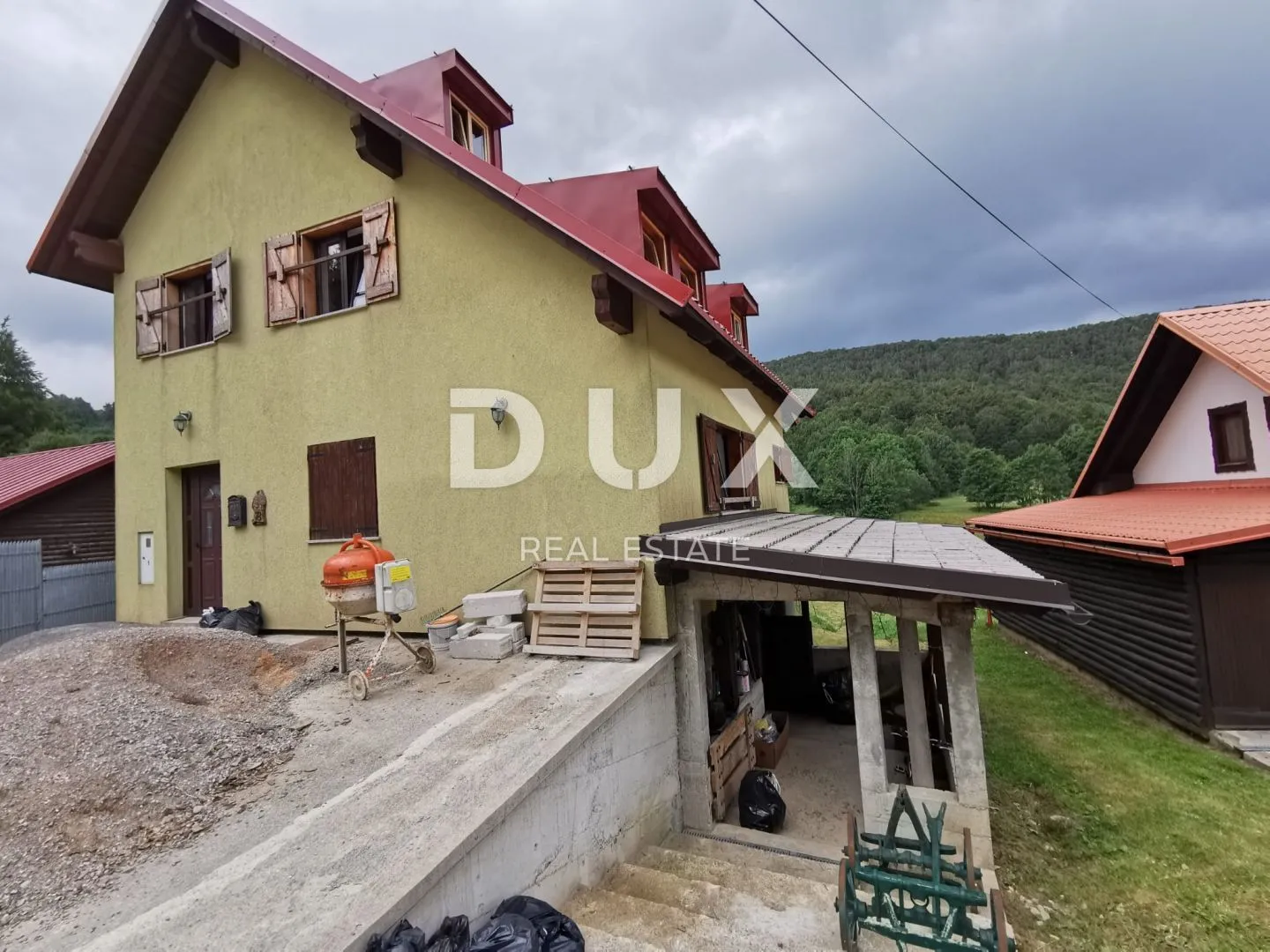 GORSKI KOTAR, BEGOVO RAZDOLJE - kuća s apartmanima i ugostiteljskim objektom - cover
