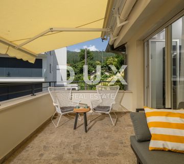 OPATIJA, CENTAR - Novouređen stan sa pogledom na more - cover