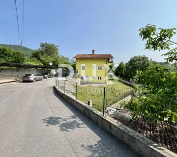 MATULJI, RUKAVAC - Samostojeća kuća s predivnom okućnicom i pogledom na more - cover