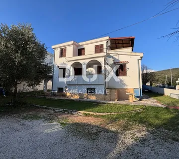 ZADAR, SV. PETAR - Apartmanska kuća s pogledom na more - cover