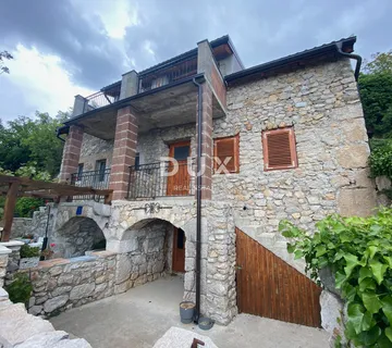 CRIKVENICA, BELGRAD - dva apartmana s pogledom na more + dvorište! PRILIKA! - cover