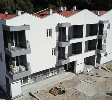 ISTRA, LABIN - Stanovi u izgradnji, prvi red do mora - cover