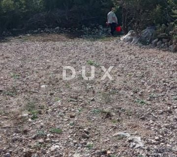 OTOK CRES - malo poljoprivredno zemljište za investiciju - cover