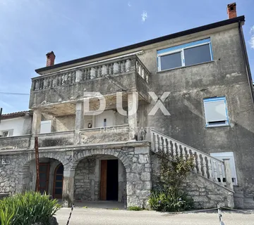 OPATIJA, MATULJI - dvojna kuća s pogledom na more s velikim potencijalom za život i investiciju u Kvarneru - cover