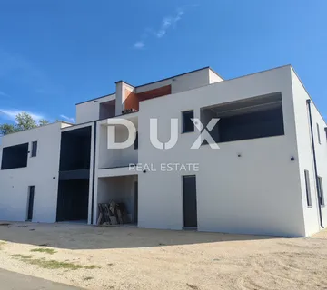 ZADAR, NIN - Prostrana dvojna kuća s bazenom! Novogradnja! A - cover