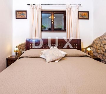 ISTRA, ROVINJ - Apartman u srcu grada 70 metara od mora! - cover