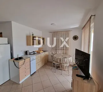 ZADAR, ROVANJSKA - stan na prvom katu u blizini mora - cover