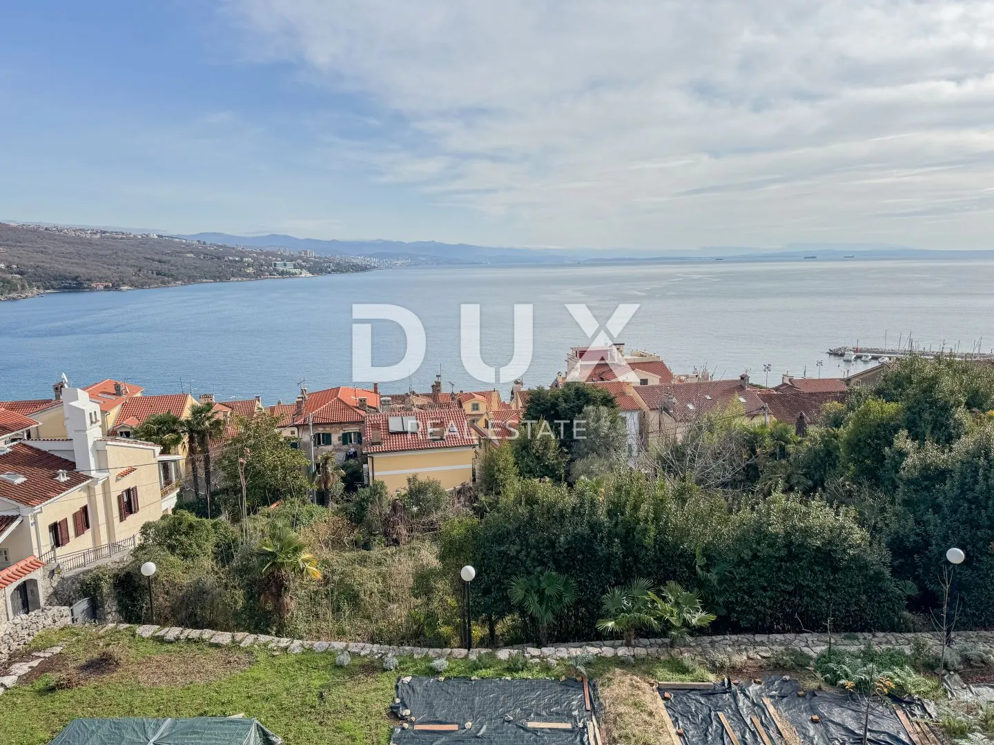 OPATIJA, VOLOSKO - stan 81 m2 s prekrasnim pogledom na more - cover