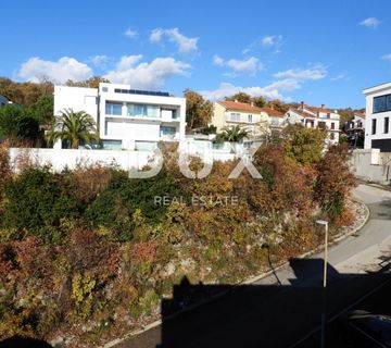 OPATIJA, PAVLOVAC- građevinsko zemljište 1420 m2 s panoramskim pogledom na more za stambenu zgradu-stanove-apartmane/ obiteljsku kuću/ kuću za iznajmljivanje - odmor s bazenom - cover
