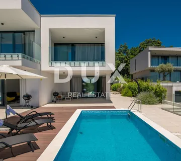 OPATIJA - Novoizgrađena vila s fantastičnim pogledom na more - cover