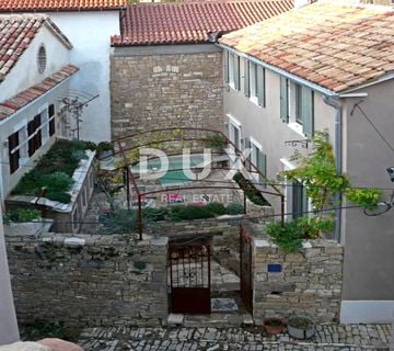 ISTRA, OPRTALJ - Dvije kamene kuće u starogradskoj jezgri - cover