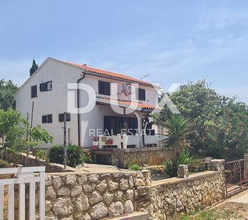OTOK PAG, NOVALJA - apartmanska kuća blizu mora - cover