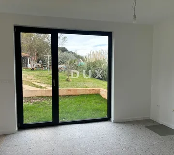  ISTRA, MEDULIN (Banjole) - Apartman u blizini mora s vrtom! Djelomičan pogled na more-UPORABNA DOZVOLA! - cover