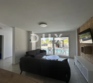 ZADAR, VIR – Moderna prizemnica s bazenom! - cover