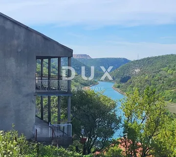 OBROVAC - Prostrana kuća s pogledom na rijeku Zrmanju: idealna prilika za investiciju - cover