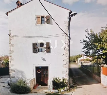 ISTRA, UMAG - Kamena kuća zadnja u nizu u blizini mora - cover